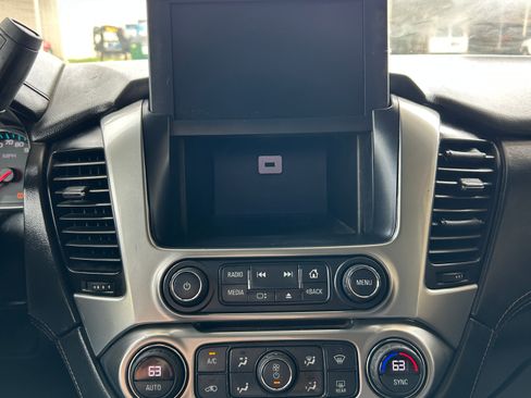 Used 2019 Chevrolet Tahoe 4WD image 19