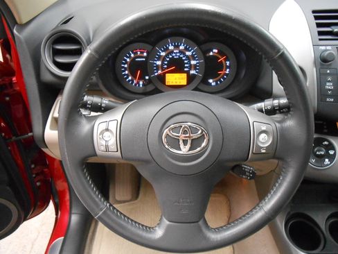 Used 2008 Toyota RAV4 4WD Limited image 8