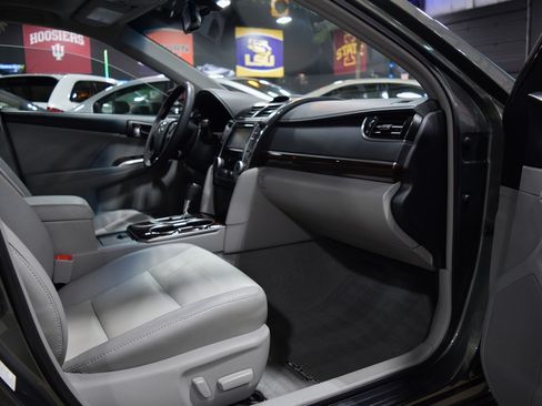 Used 2012 Toyota Camry XLE image 20