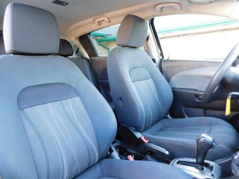 Used 2016 Chevrolet Sonic LT image 19