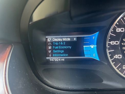 Used 2011 Ford Edge Limited image 11