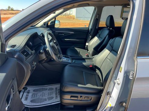 Used 2022 Honda Pilot Special Edition image 13