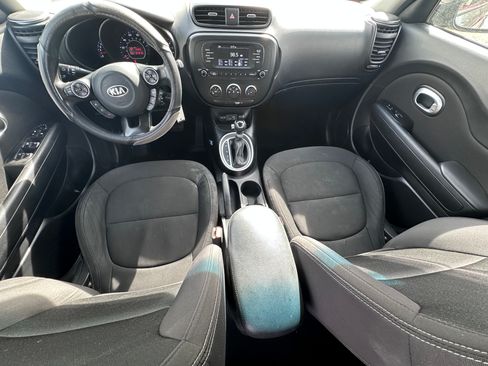 Used 2018 Kia Soul image 11