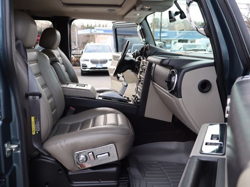 Used 2005 HUMMER H2 Adventure image 17
