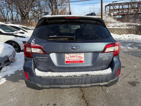 Used 2016 Subaru Outback 2.5i Premium image 2