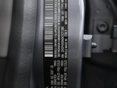 Used 2019 Alfa Romeo Stelvio Ti image 28