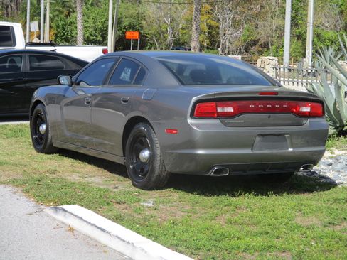 Used 2012 Dodge Charger image 3