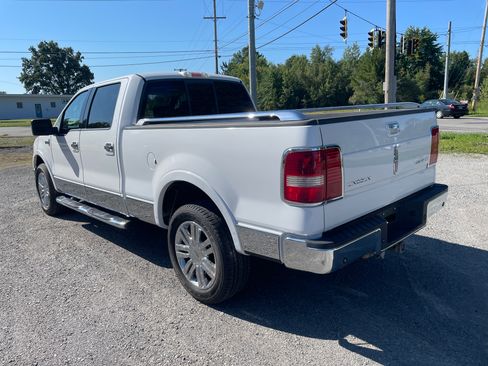 Used 2007 Lincoln Mark LT 4x4 image 3