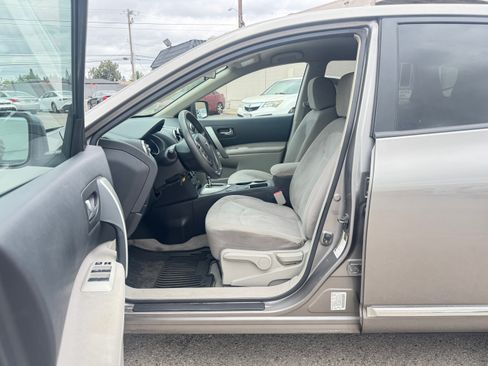Used 2013 Nissan Rogue AWD image 16