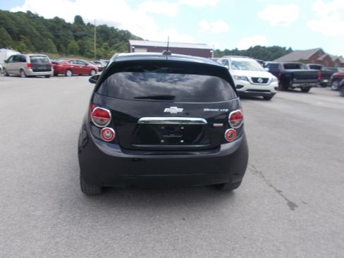 Used 2015 Chevrolet Sonic LTZ Hatchback FWD image 3