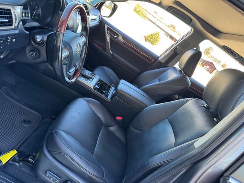 Used 2018 Lexus GX 460 image 22