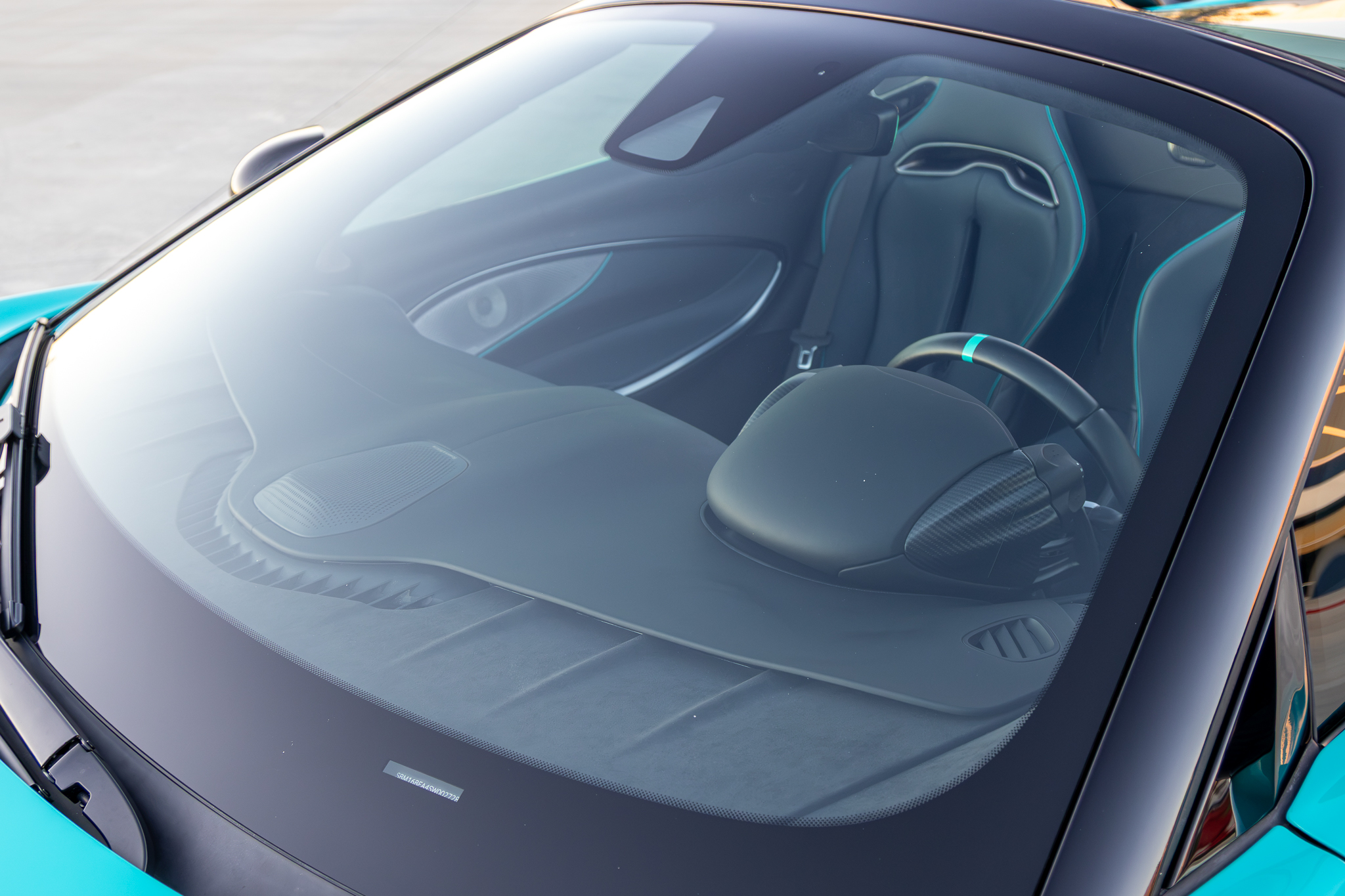 Used 2025 McLaren Artura Spider RWD image 35