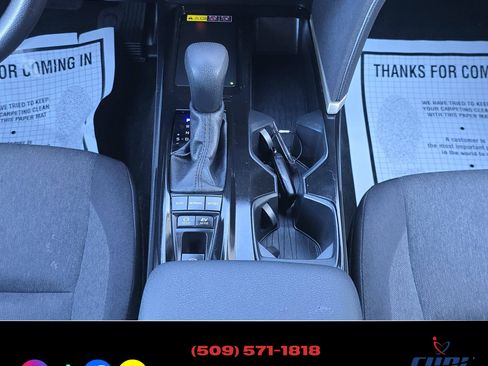 Used 2025 Toyota Camry LE image 12