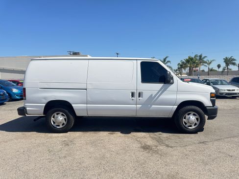 Used 2010 Ford E-250 and Econoline 250 UNAVAIL RWD image 10