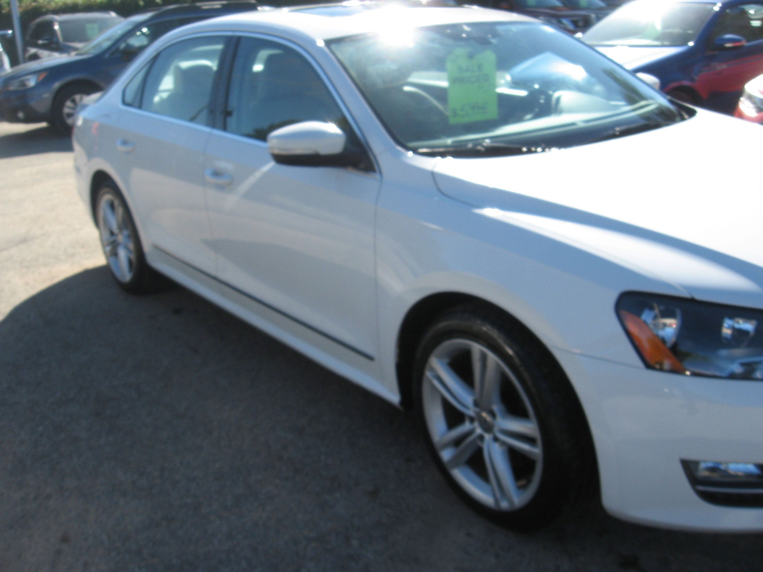 Used 2013 Volkswagen Passat 3.6 SEL Premium FWD image 3