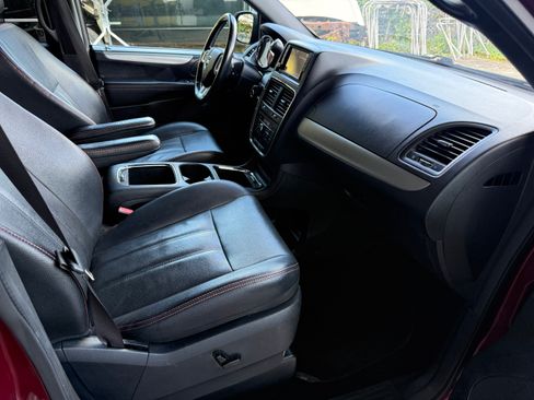 Used 2019 Dodge Grand Caravan GT FWD image 5