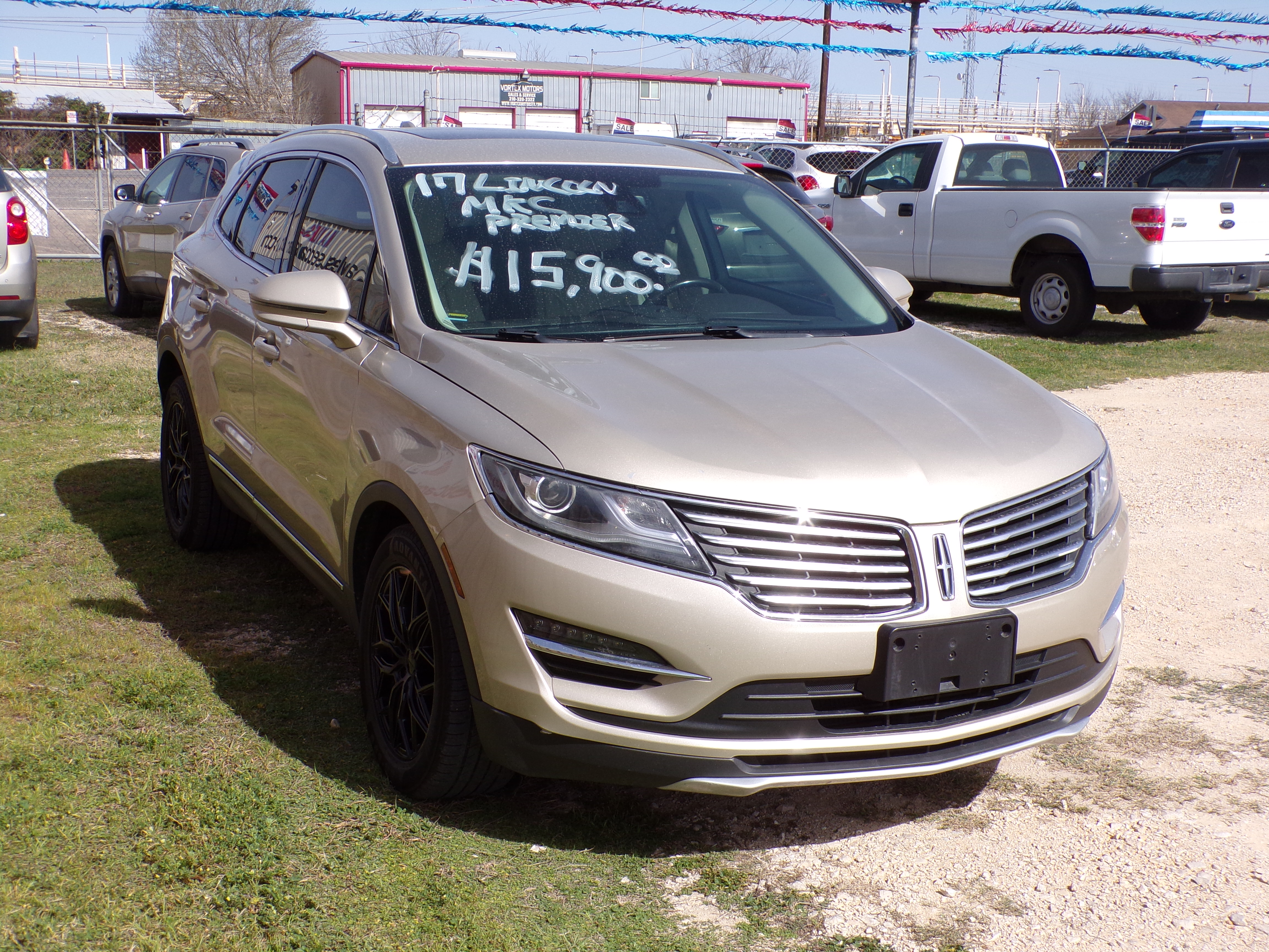 Used 2017 Lincoln MKC Reserve FWD image 5