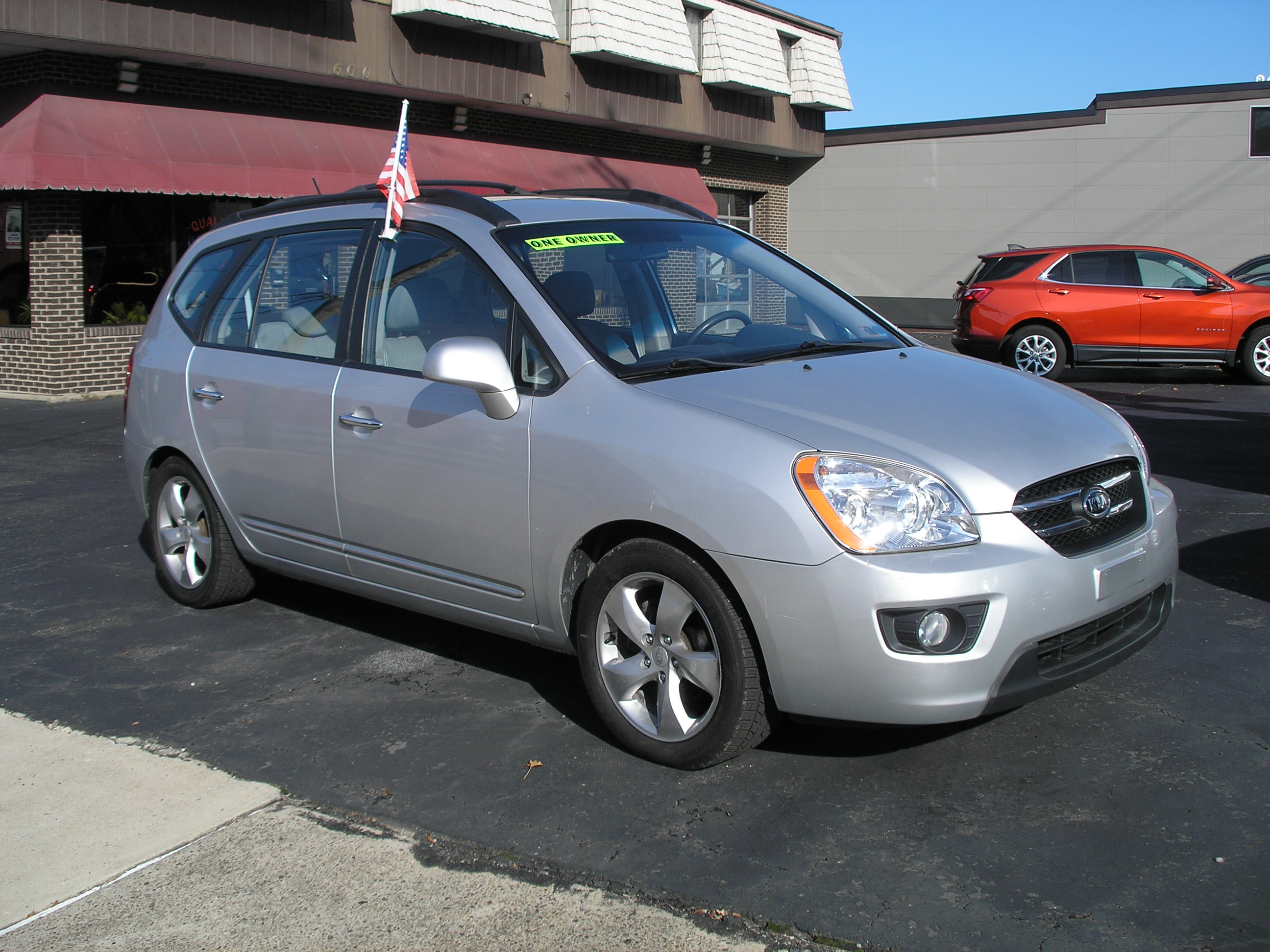 Used 2008 Kia Rondo EX FWD image 1