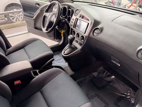 Used 2006 Toyota Matrix XR image 14