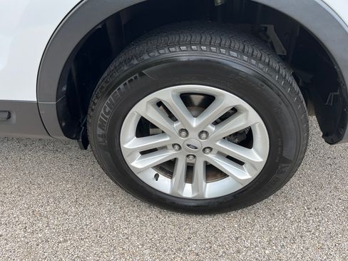 Used 2017 Ford Explorer 4WD image 18