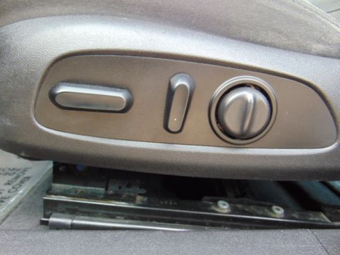 Used 2018 Chevrolet Malibu LS image 13