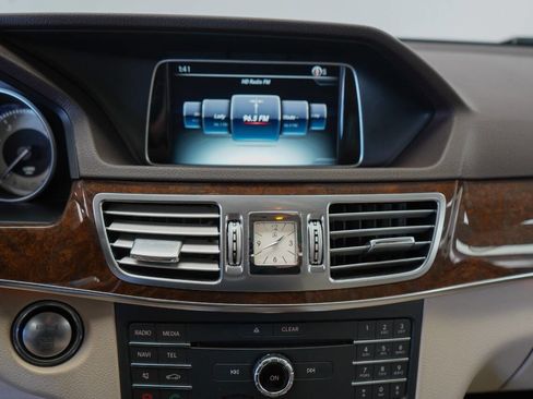 Used 2016 Mercedes-Benz E 350 image 41