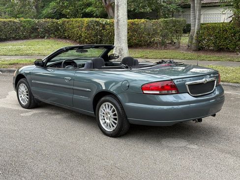 Used 2005 Chrysler Sebring Touring image 4