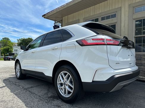 Used 2022 Ford Edge AWD image 3