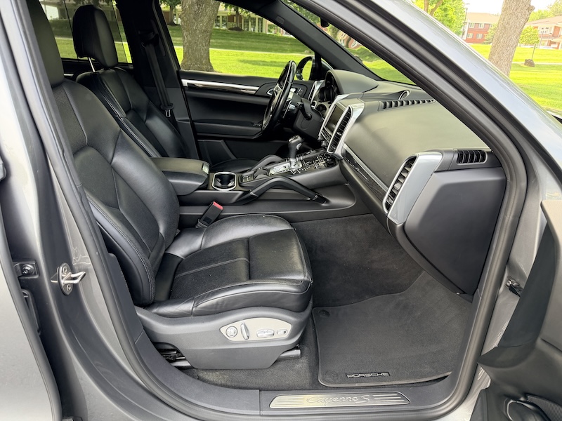 Used 2016 Porsche Cayenne S AWD/4WD image 25