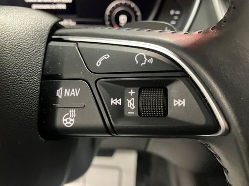 Used 2018 Audi Q5 2.0T Premium Plus image 16