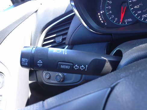 Used 2018 Chevrolet Trax LS image 26