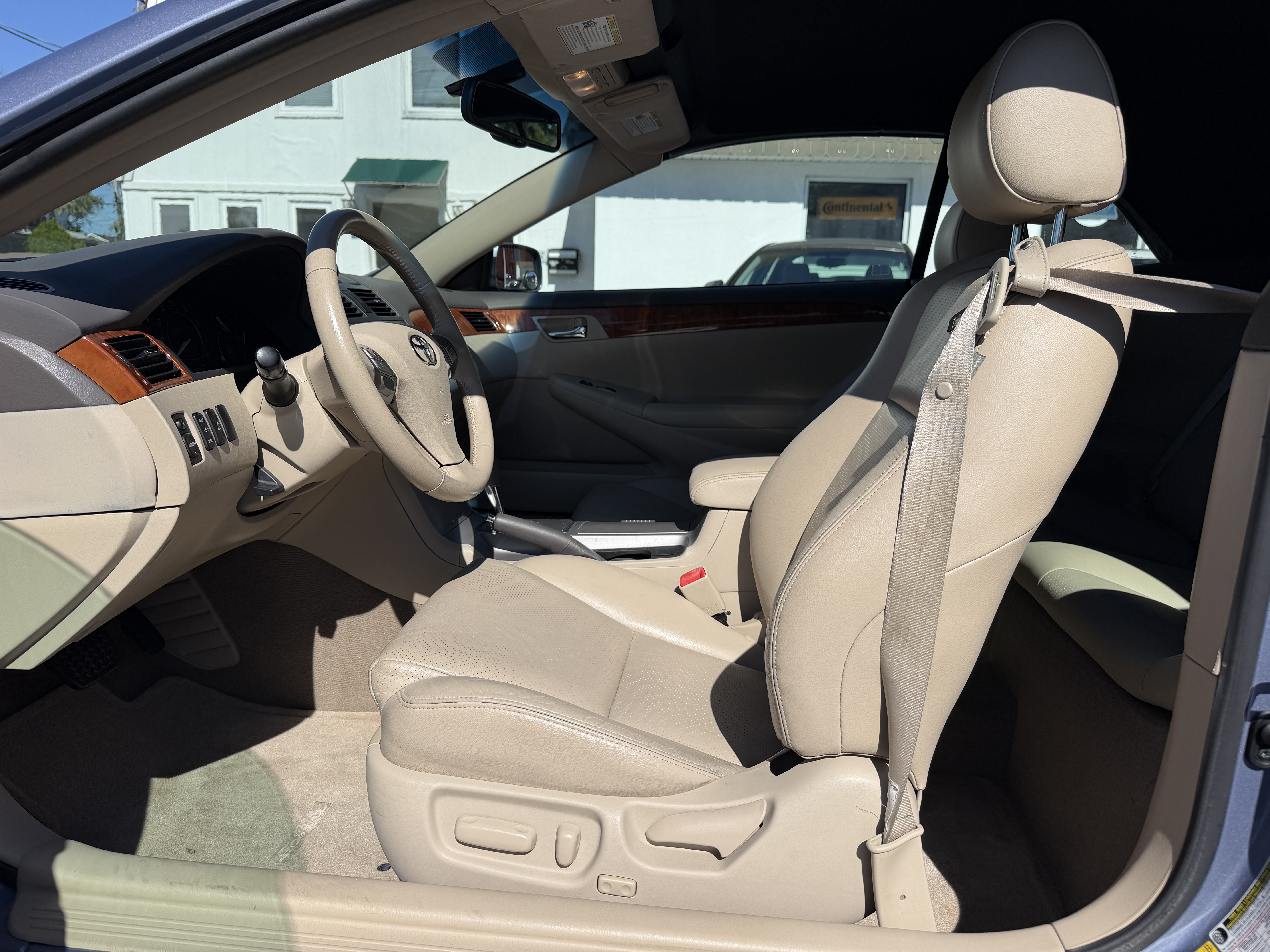 Used 2008 Toyota Solara SLE Convertible FWD image 4