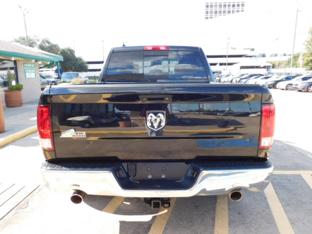 Used 2017 RAM 1500 2WD Crew Cab Lone Star image 6