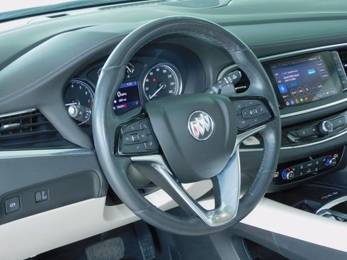 Used 2024 Buick Enclave FWD Essence image 15