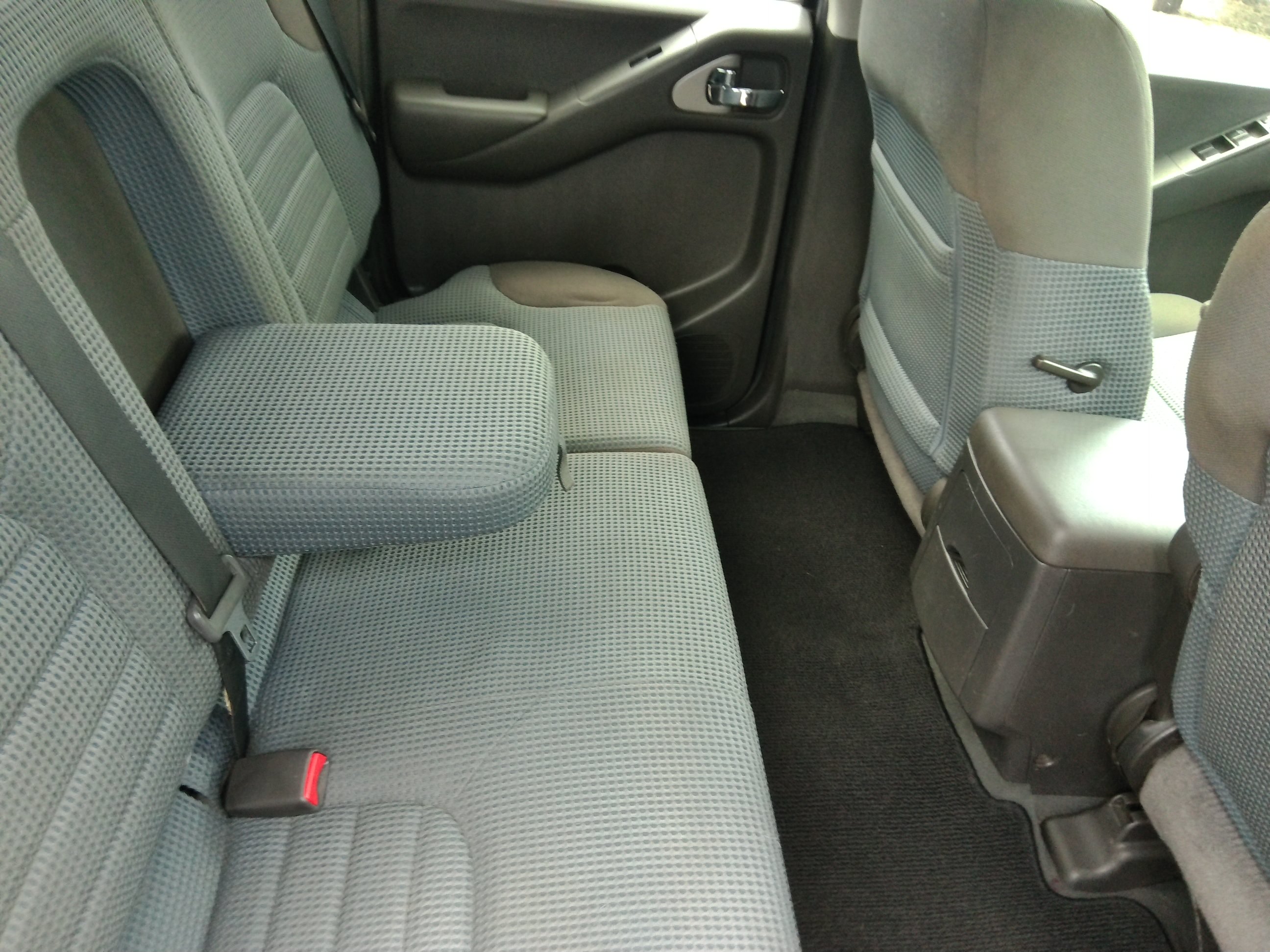 Used 2007 Nissan Frontier 4x4 Crew Cab NISMO image 33