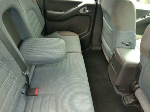 Used 2007 Nissan Frontier 4x4 Crew Cab NISMO image 33