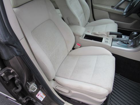 Used 2009 Subaru Outback 2.5i Premium image 17