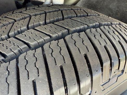 Used 2023 Rivian R1T Adventure image 28