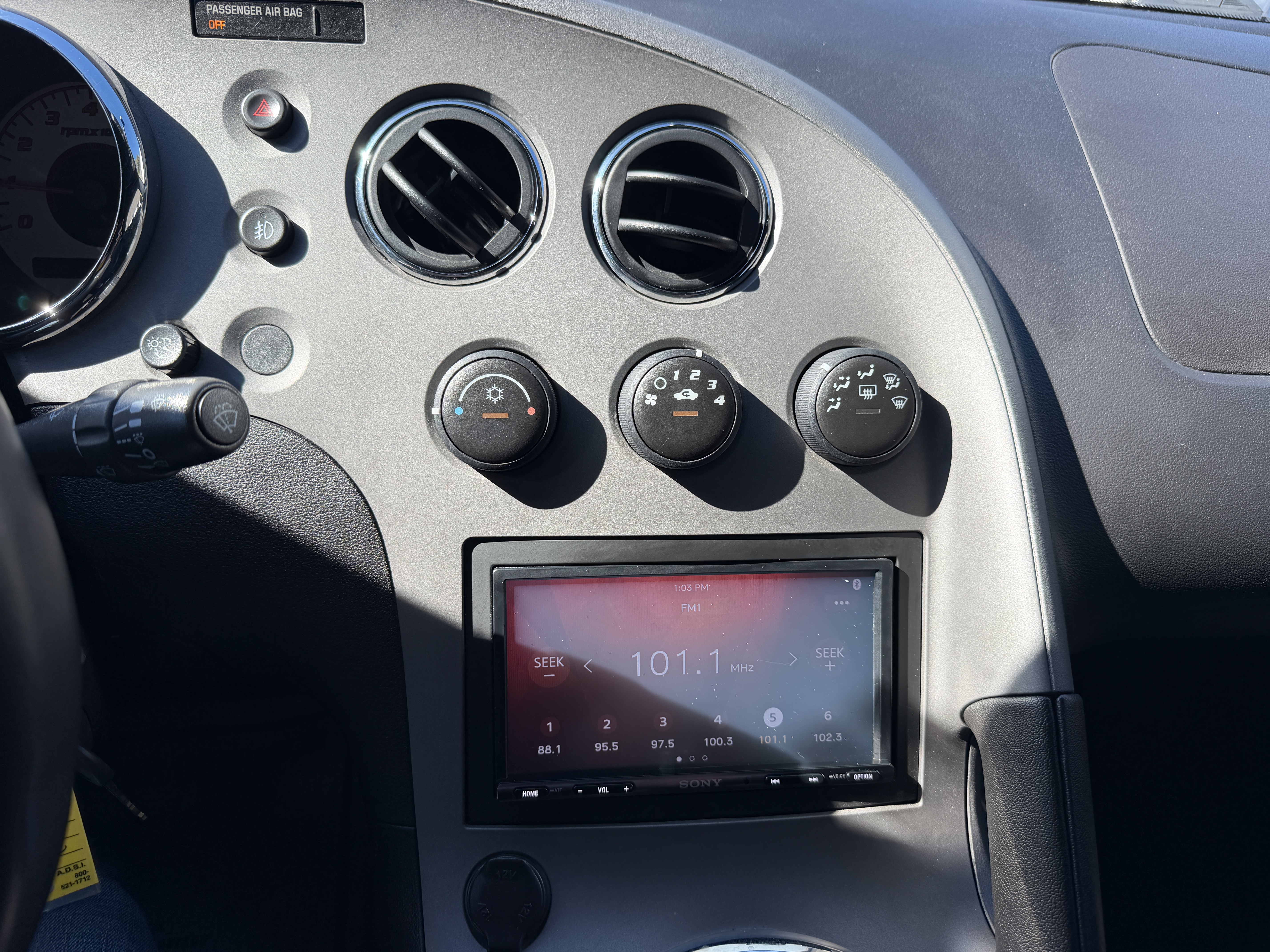 Used 2007 Pontiac Solstice Convertible RWD image 7