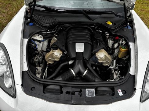 Used 2011 Porsche Panamera 4 image 10
