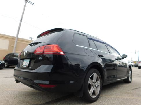 Used 2015 Volkswagen Golf SE image 6