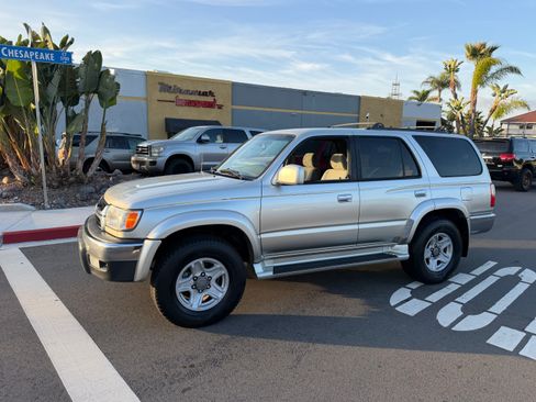 Used 2002 Toyota 4Runner SR5 image 16