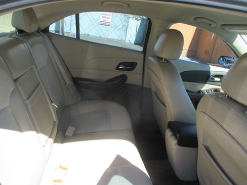 Used 2013 Chevrolet Malibu LT FWD image 9