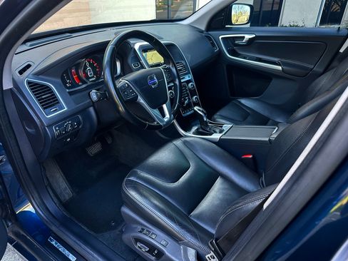 Used 2015 Volvo XC60 T5 Platinum image 21