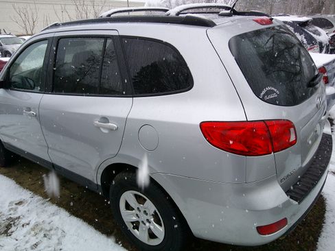 Used 2009 Hyundai Santa Fe GLS image 6
