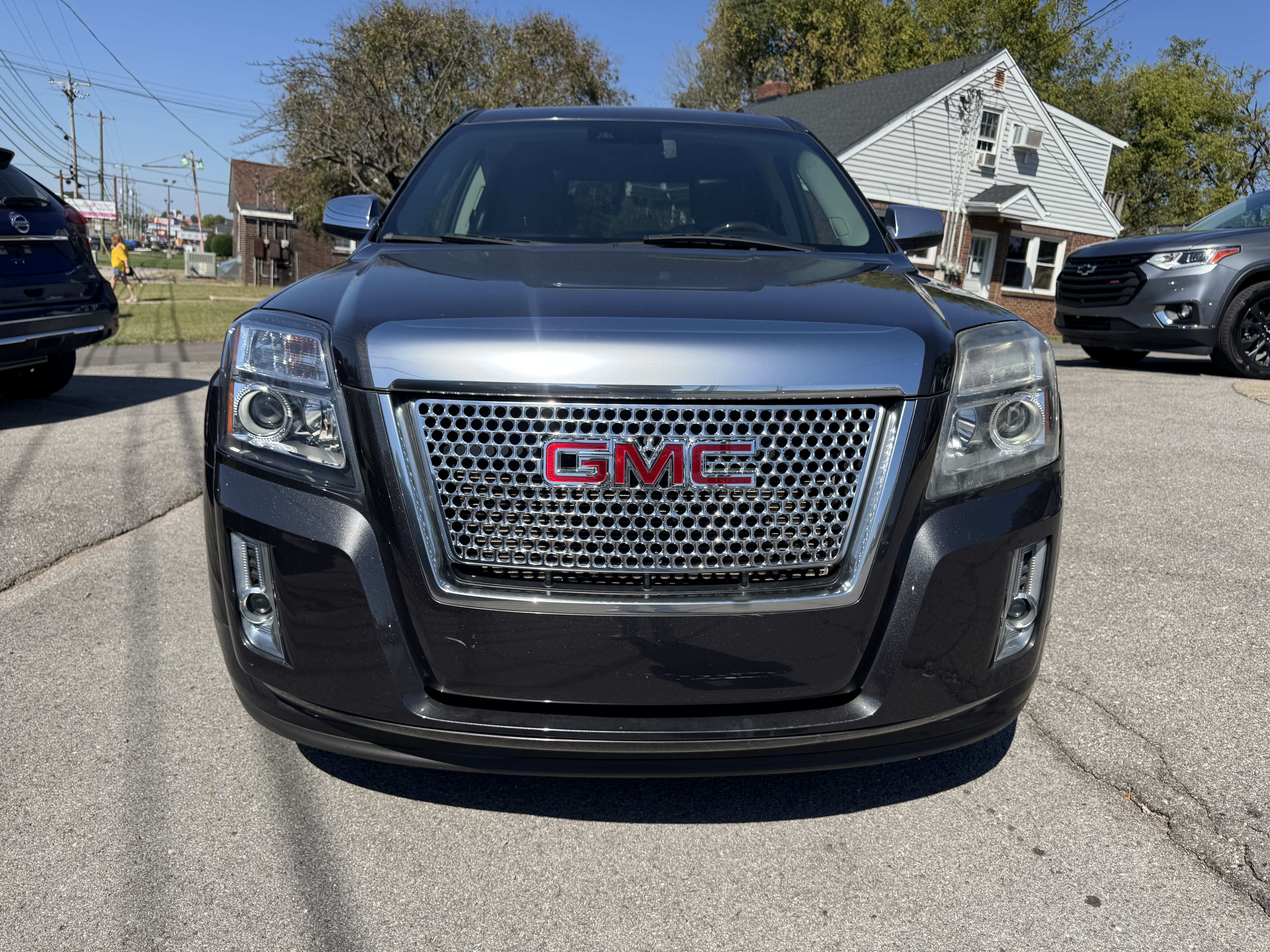 Used 2015 GMC Terrain FWD Denali image 3