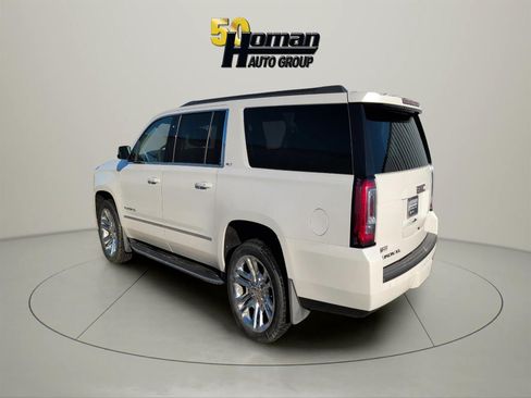 Used 2018 GMC Yukon XL SLT image 3