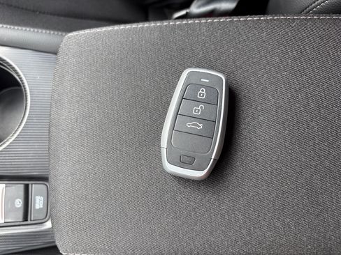 Used 2025 Honda Civic Sport image 22