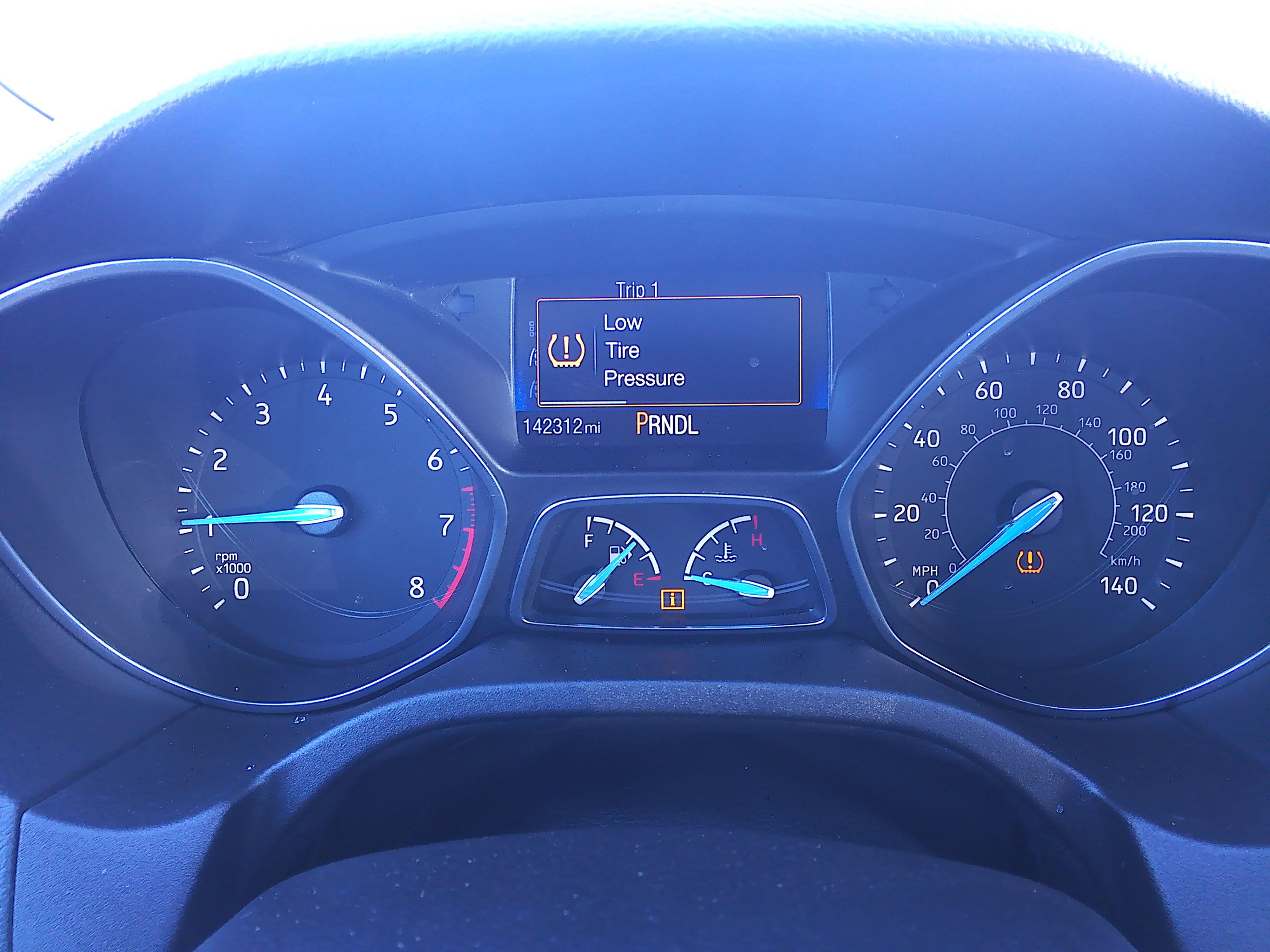 Used 2015 Ford Focus S Sedan FWD image 14
