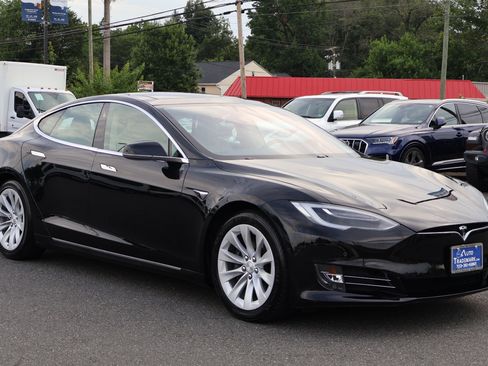 Used 2017 Tesla Model S 75D image 9